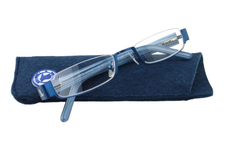 I Need You Halbrand Lesebrille Otto blau auf Etui I Need You Halbrand Lesebrille Otto blau Produktbild auf Etui