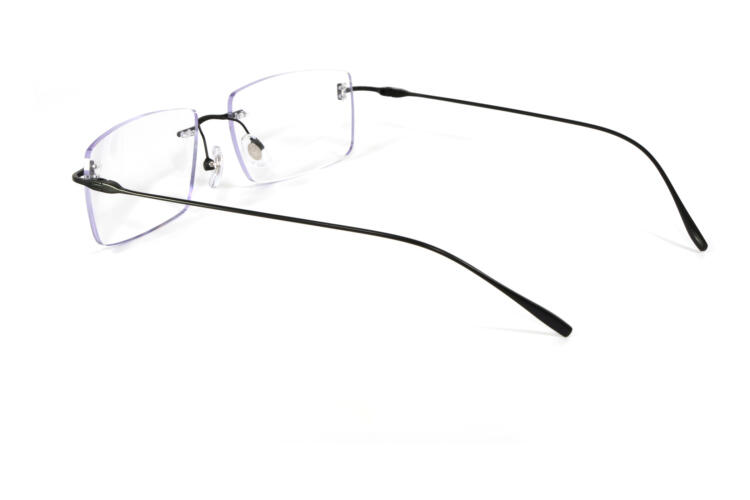 BRI-ELION-SCHWARZ_innen Elion, black