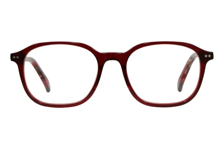 BRI-LYNN-WEINROT_frontal Lynn, wine red