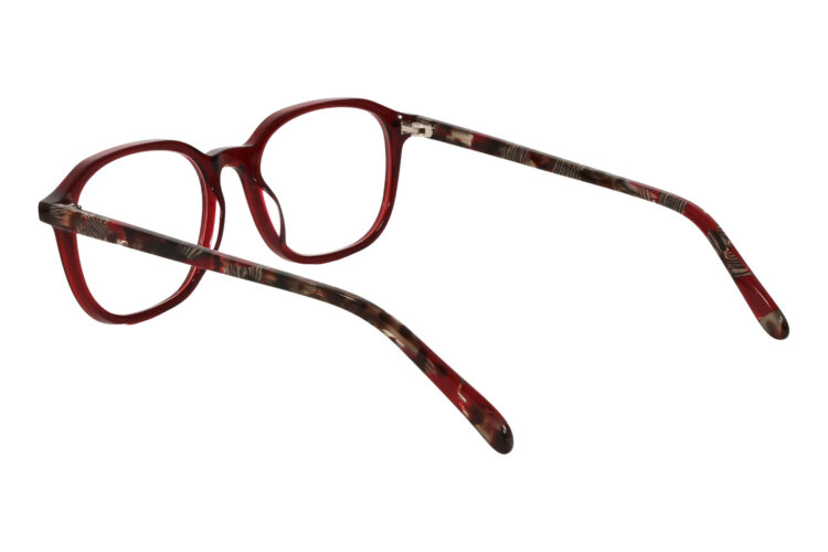 BRI-LYNN-WEINROT_innen Lynn, wine red