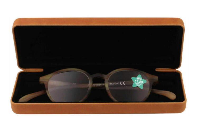 Klammeraffe-Etui-braun-offen-mit-Brille Klammeraffe Etui braun offen mit Brille