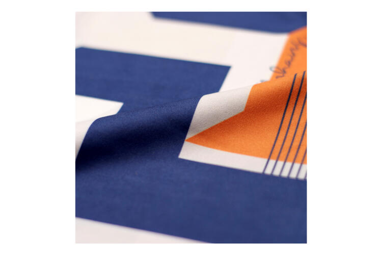 Johans-Tuch-STAGES-detail Brillen- und Displaytuch STAGES