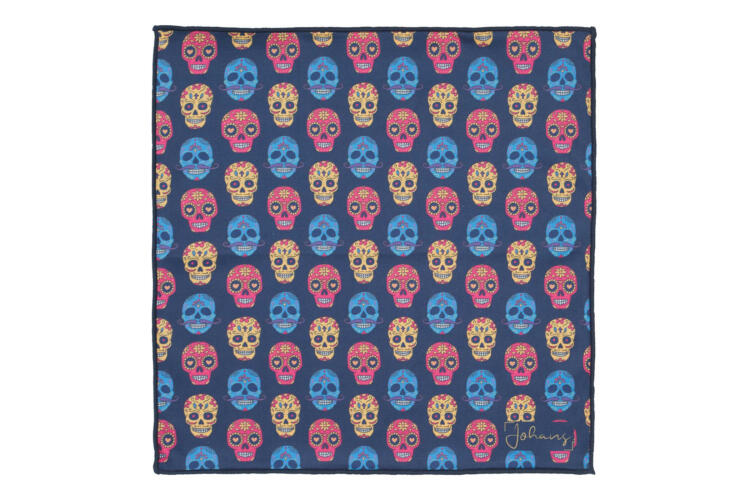 Johans-Scarf-Skulls-whole Spectacle and display cloth Skulls