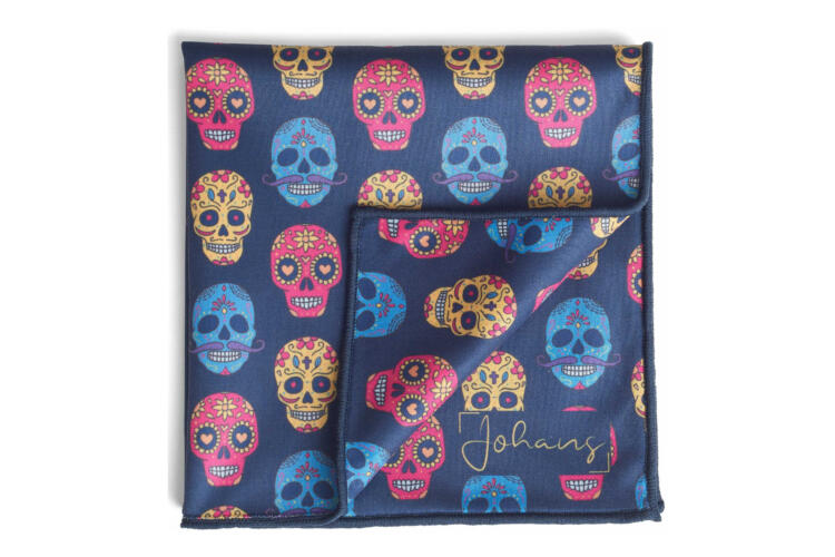 Johans scarf skulls-folded Spectacle and display cloth Skulls